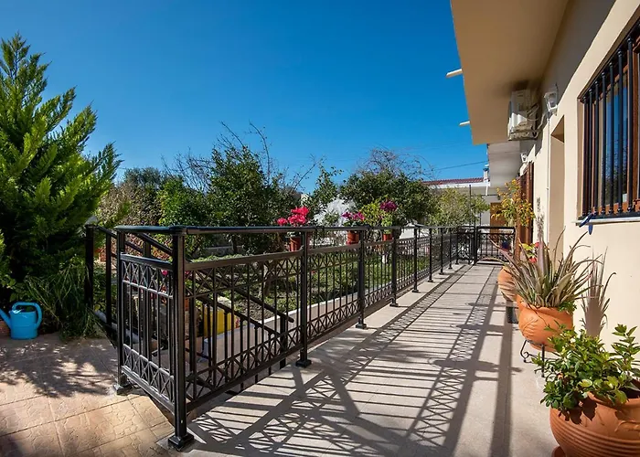 Appartamento Maria's With Terrace, Close To The