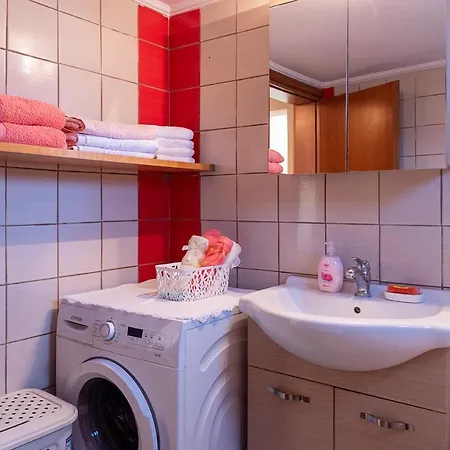 Maria's With Terrace, Close To The Città di Kos