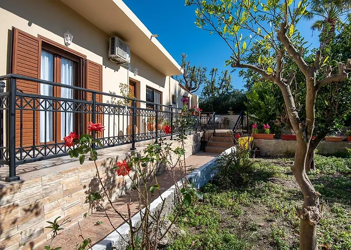 Maria's With Terrace, Close To The