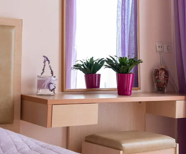 Maria's With Terrace, Close To The Апартаменты Кос